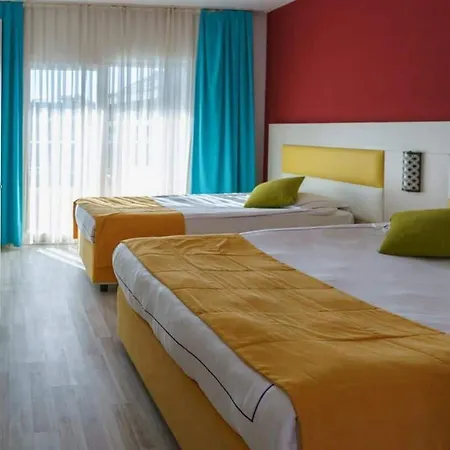 Side Win & Hotel 3*